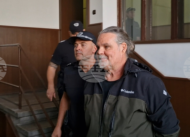 Окръжният съд в Пловдив остави в ареста испанския гражданин, обвинен за притежание и разпространение на наркотични вещества край Калофер