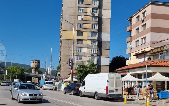 Разрешителни за строеж на 489 жилища са издадени в Пернишко през второто тримесечие на тази година