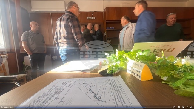 Полицията задържа двама след скандала на заседанието на Общинския съвет в Доспат