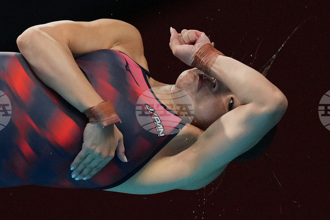 APTOPIX Asian Games Diving