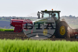 Село Яким Груево - работа на полето