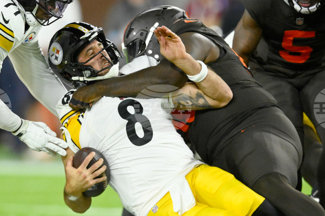 APTOPIX Steelers Browns Football