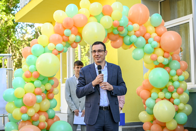 Кметът на София откри обновената детска градина „Изворче“ в Банкя, капацитетът ѝ е увеличен от 92 на 115 места