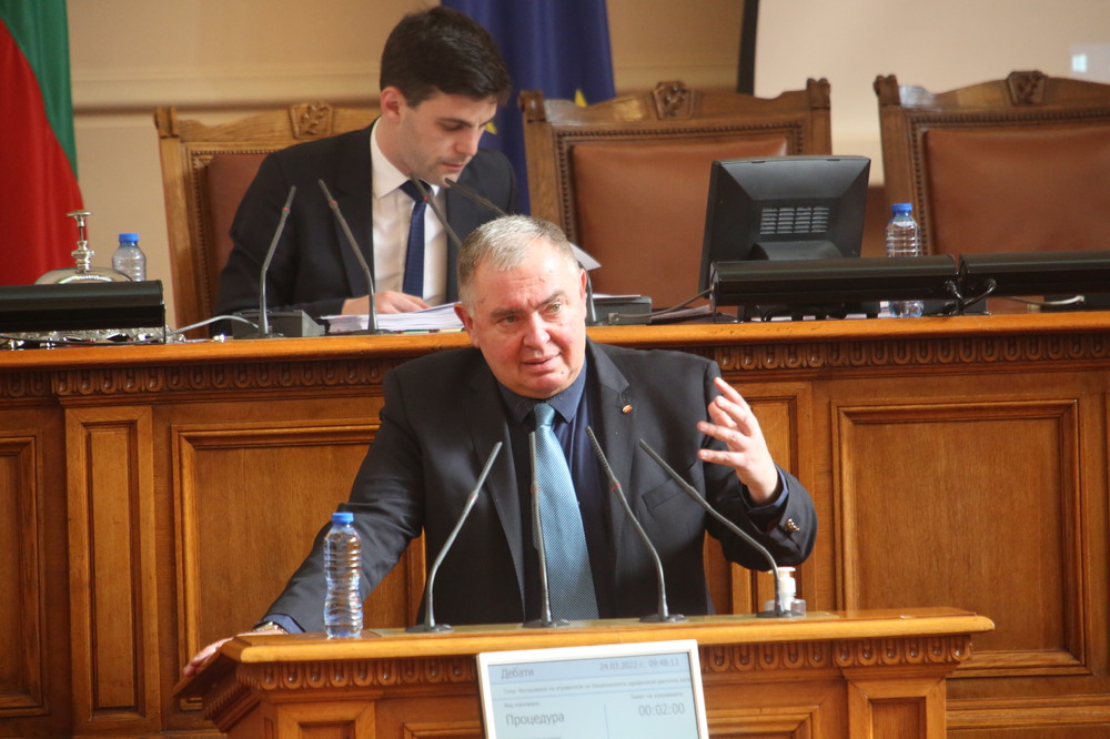Проф. Георги Михайлов, БСП: Няма да допуснем трусове с наредбата за медицинските изделия