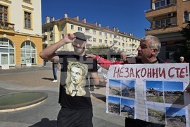 Сливен - собственици на имоти във вилни зони - протест
