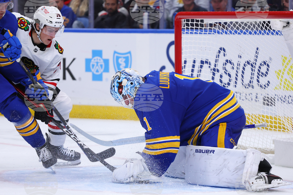 Blackhawks Sabres Hockey