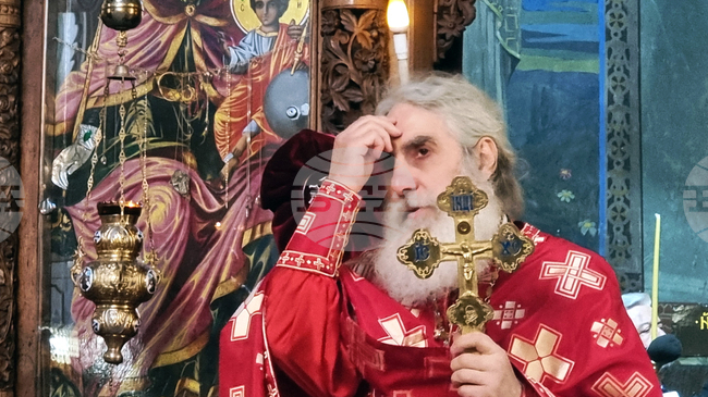 Бъдете милосърдни и имайте любов към ближния, призова отец Георги от катедралния храм „Св. Николай Чудотворец“ в Ямбол