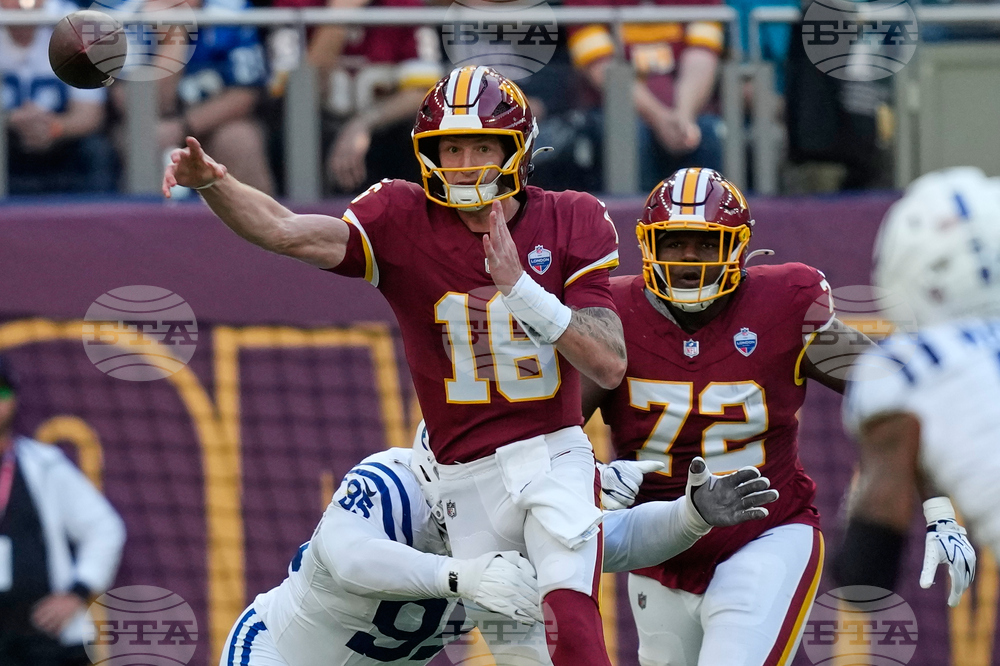 Colts Commanders Football