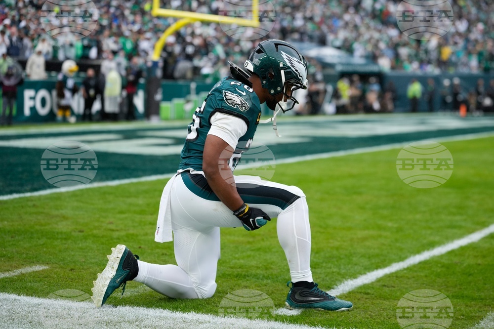 Rams Eagles Football