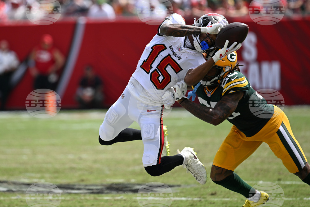 APTOPIX Packers Buccaneers Football