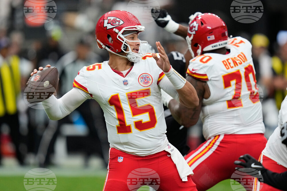 Chiefs Raiders Football