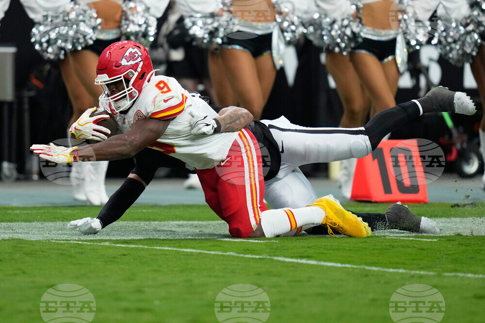 Chiefs Raiders Football