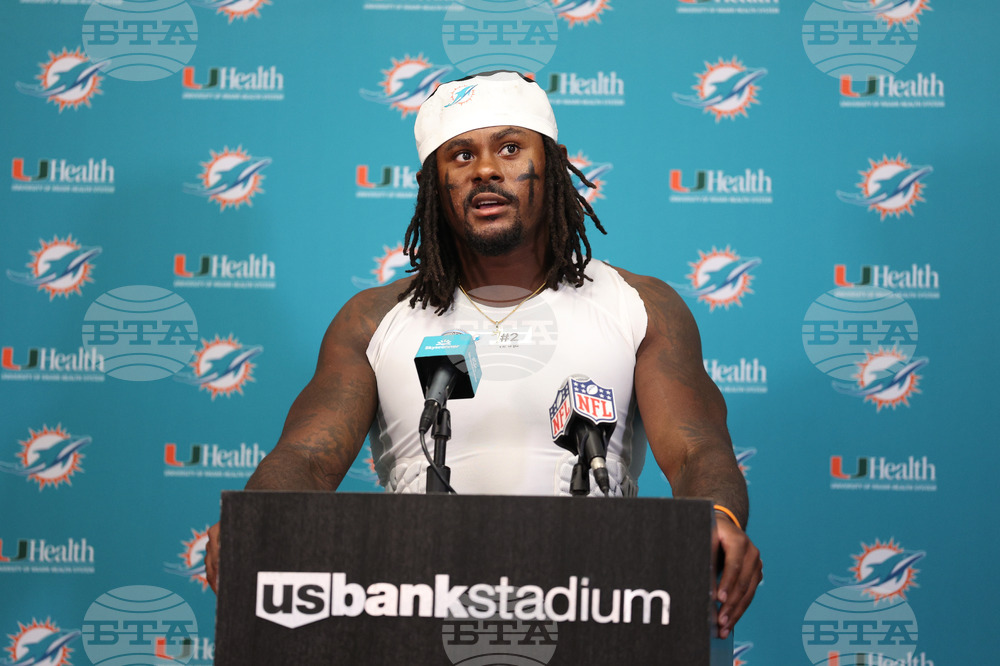 Dolphins Vikings Football