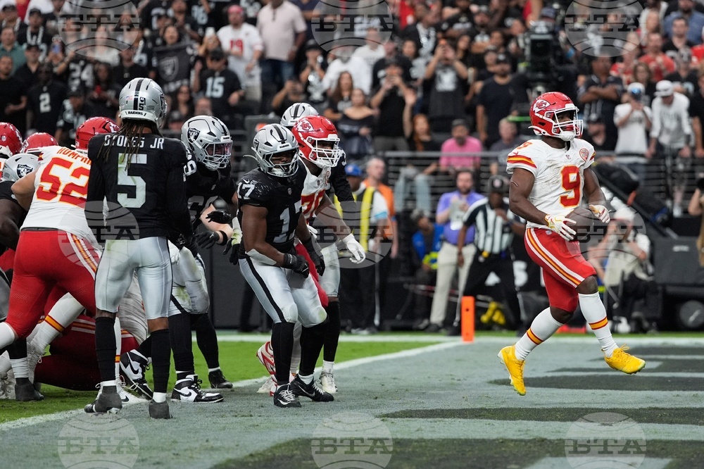 Chiefs Raiders Football
