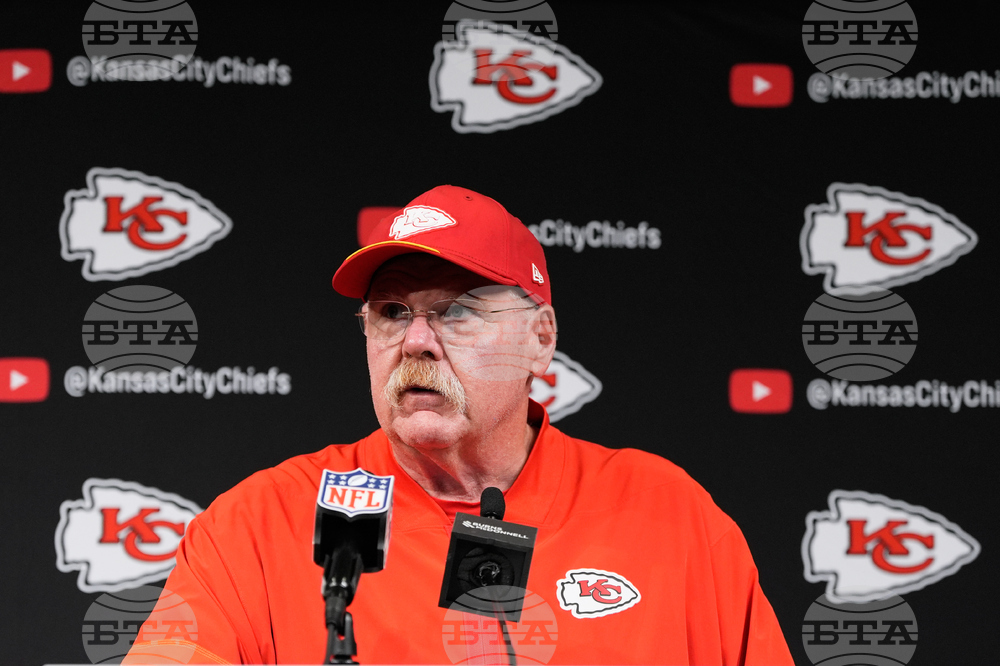 Chiefs Raiders Football