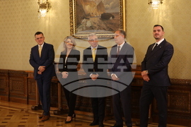 Румъния - Букурещ - президент - Алианс за обединение на румънците - консултации