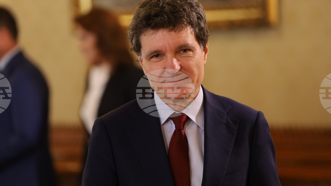 Румънският президент Никушор Дан номинира Лука Никулеску за премиер на страната
