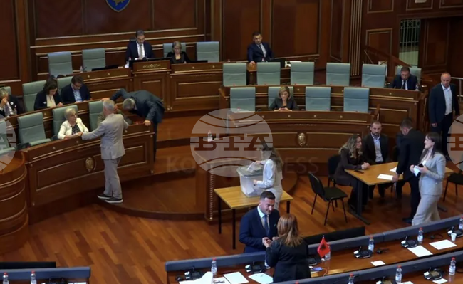 КосоваПрес: Косовският парламент одобри три международни споразумения с ЕС