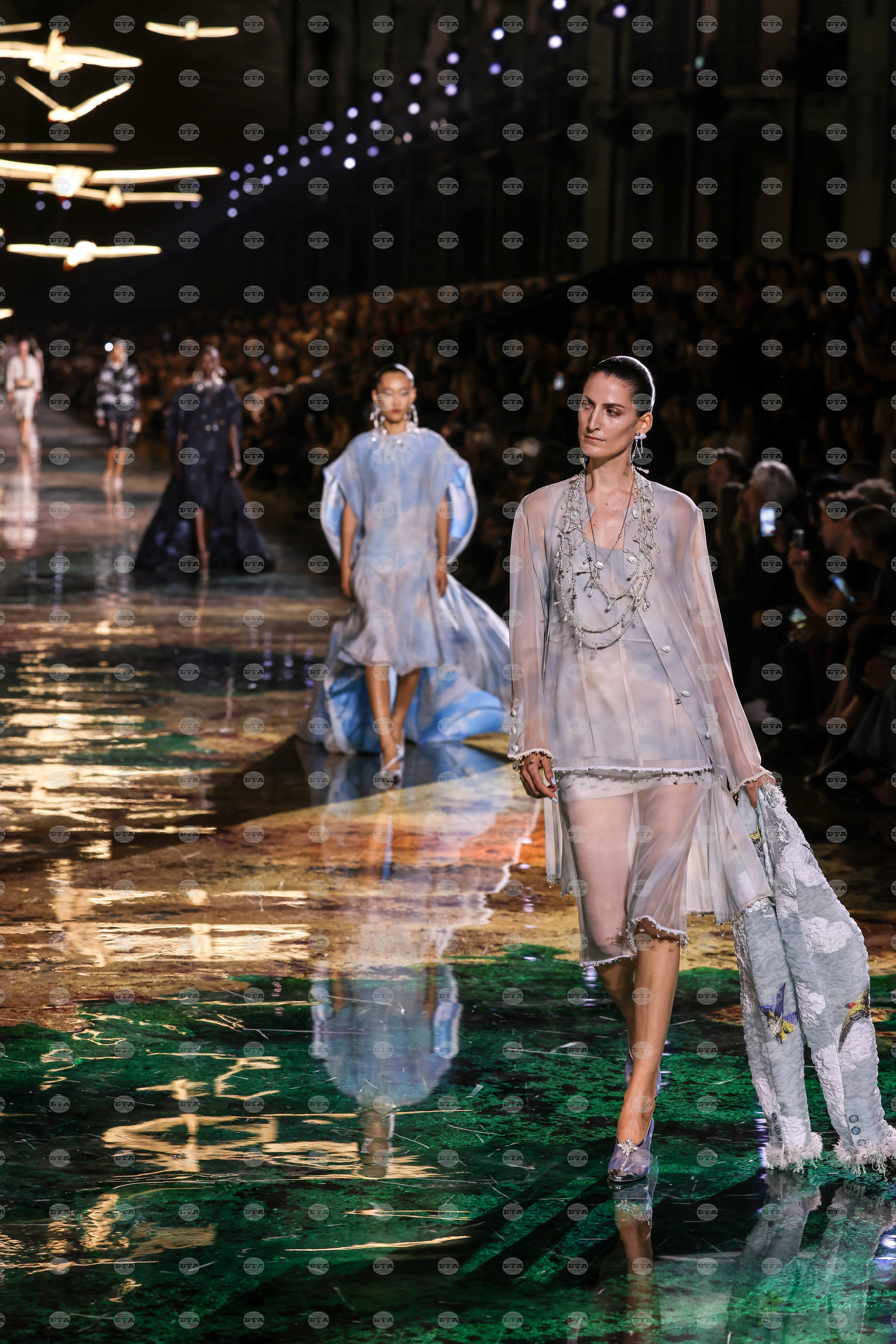 Paris Fashion Chanel Womens S/S 27