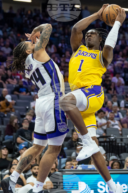 APTOPIX Lakers Kings Basketball