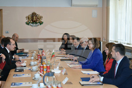 Корнелия Нинова - Мехмет Муш - среща