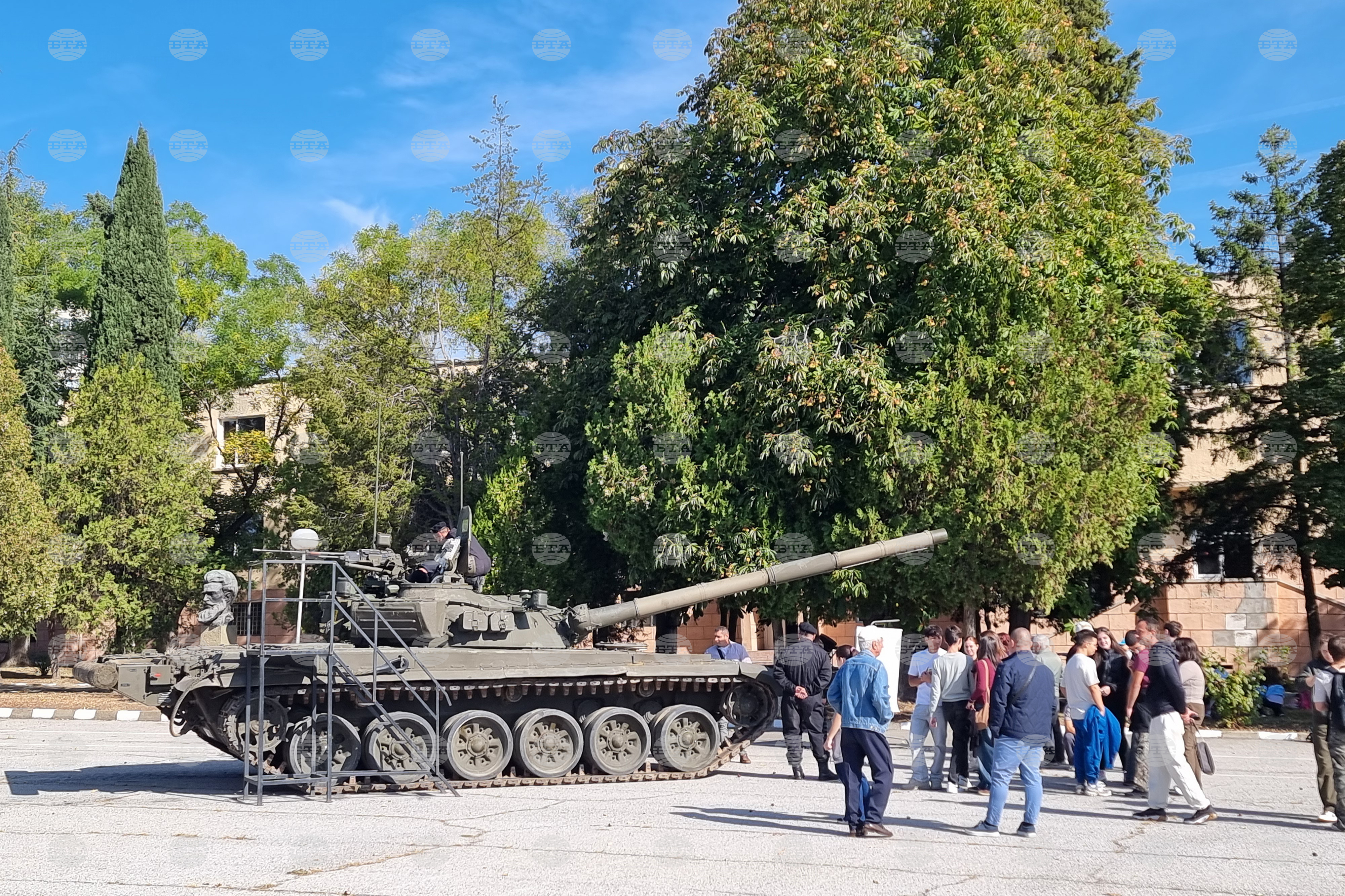 Военно формирование 22220 в Сливен отвори врати за граждани по повод празника на 13-о бригадно командване