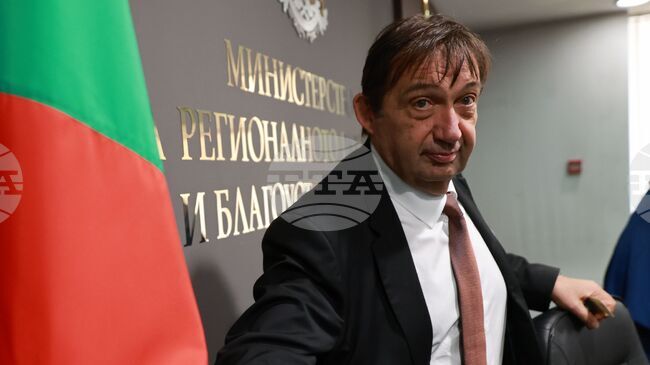 Министърът на регионалното развитие и благоустройството обсъди ключови столични проекти с районните кметове и народни представители
