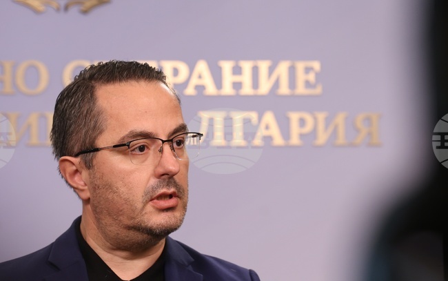 Vazrazhdane: The War Is Now in Our Yard