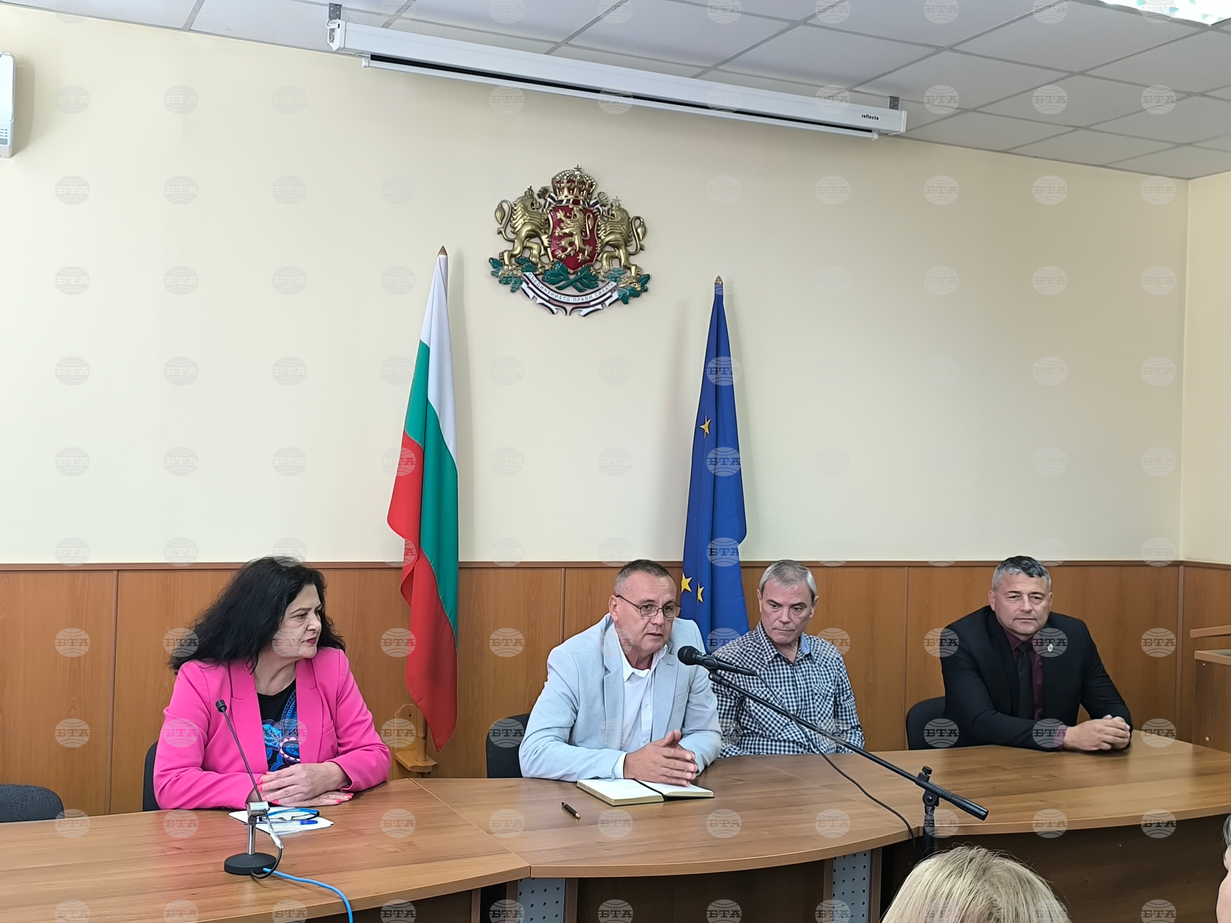 Подготовката за изборите в област Добрич бе обсъдена от отговорните институции на среща при областния управител