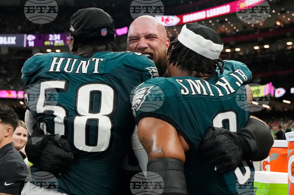 Eagles Johnson Retires Football