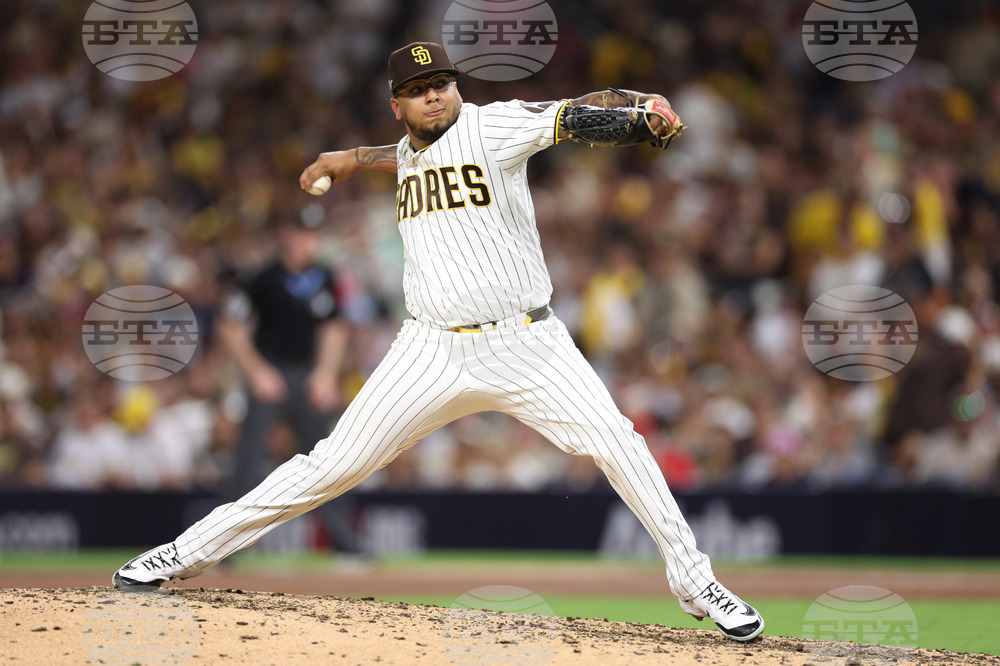 NLDS Brewers Padres Baseball