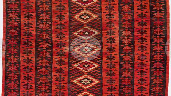 Plovdiv Ethnographic Museum Presents Exhibition Inspired by Oldest Known Bulgarian Carpets