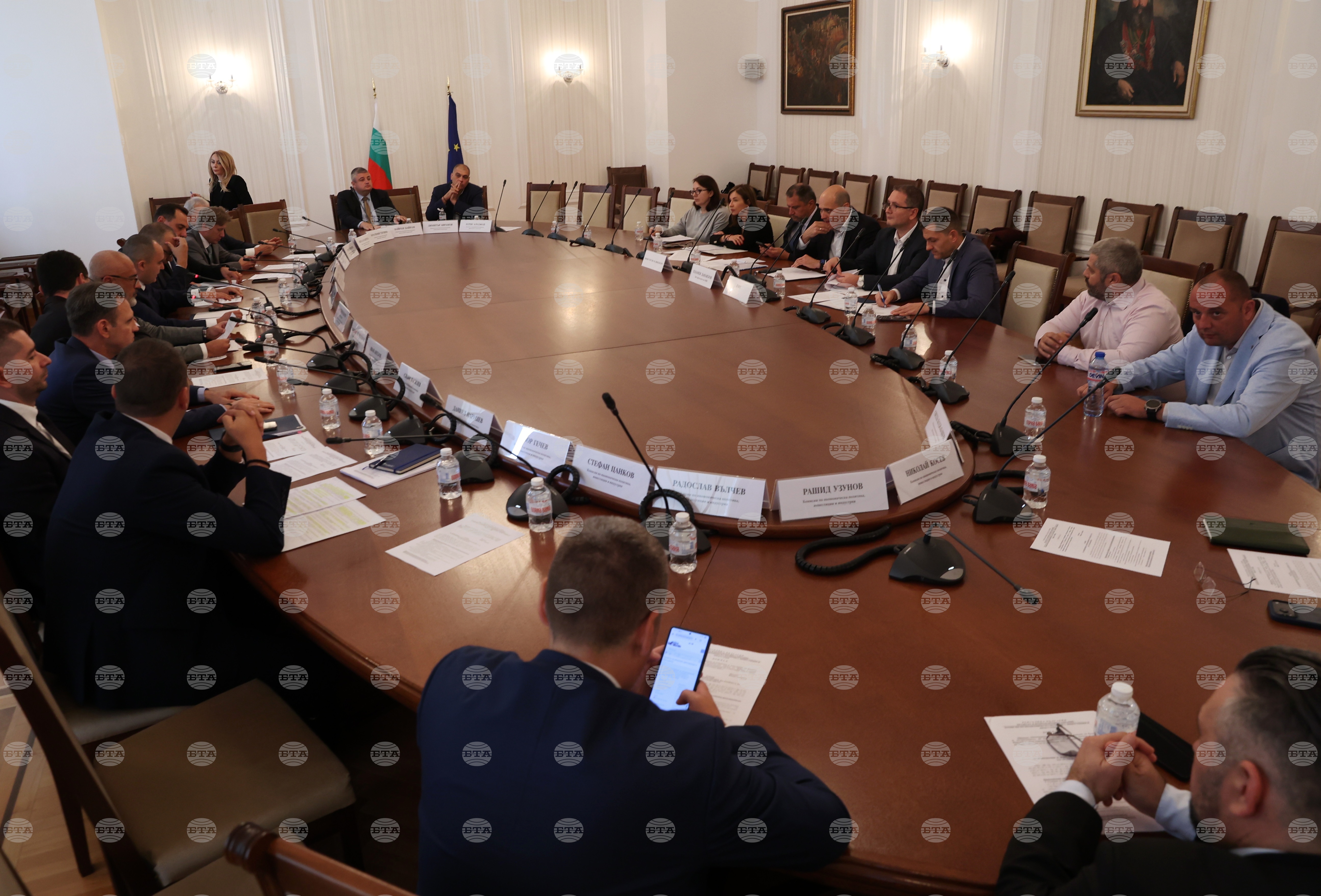 Икономическата комисия одобри краткосрочна „Гражданска отговорност“ за мотоциклети и кемпери