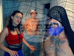 Greesh тръгва на турне, визия – Projector Plus