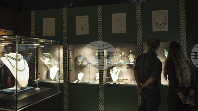 Акциите на "Пандора" се сринаха заради спад на продажбите в Европа