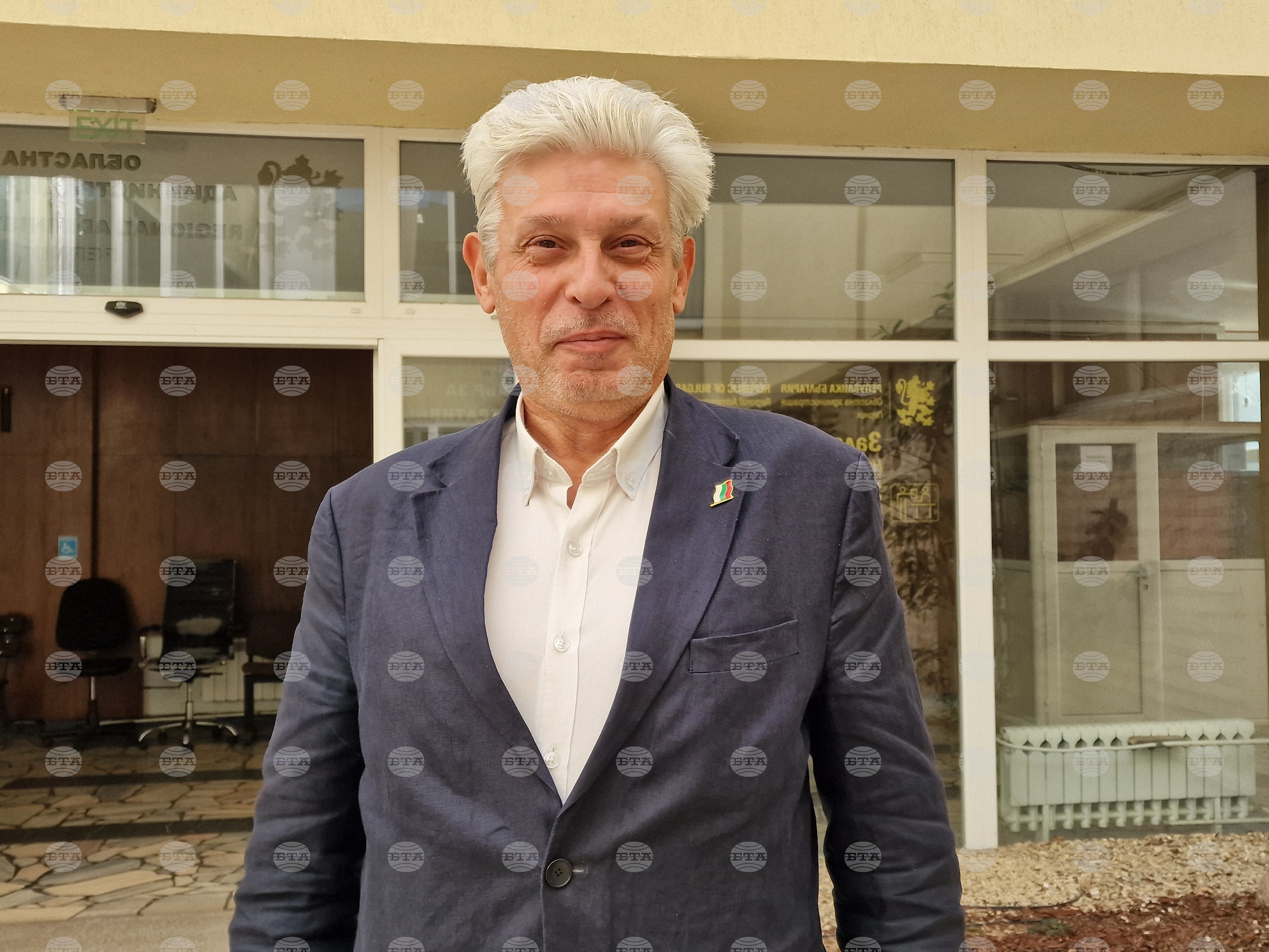 Съкращенията в държавната администрация и политиката по доходите създават напрежение сред работещите, каза Атанас Кацарчев от КТ „Подкрепа“