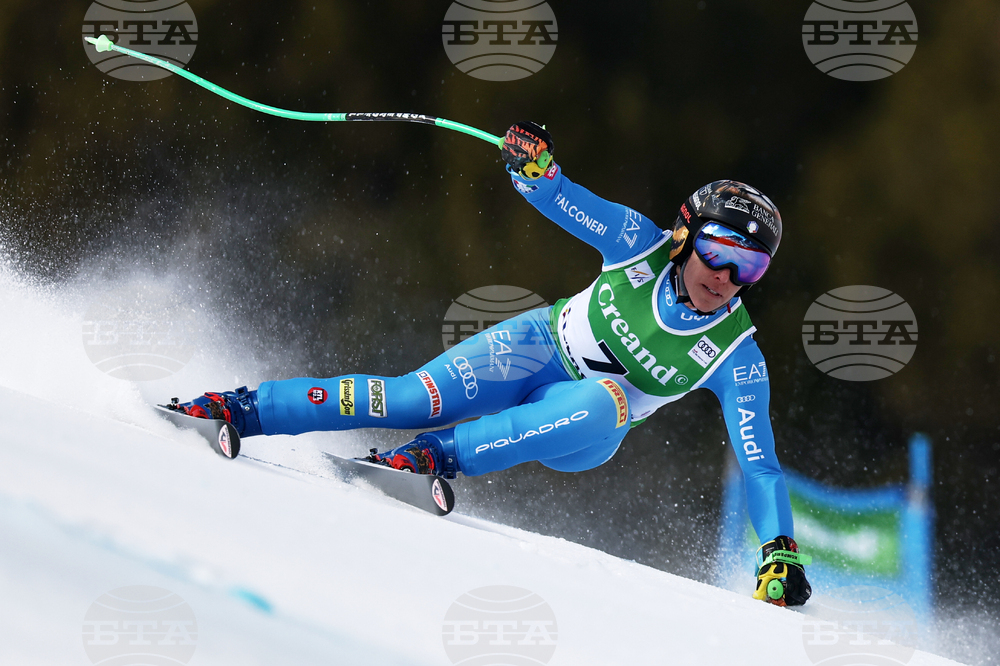 Skiing Brignone Goggia Injuries