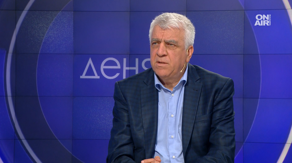 Проф. Румен Гечев: ГЕРБ търси вариант да избяга от отговорност