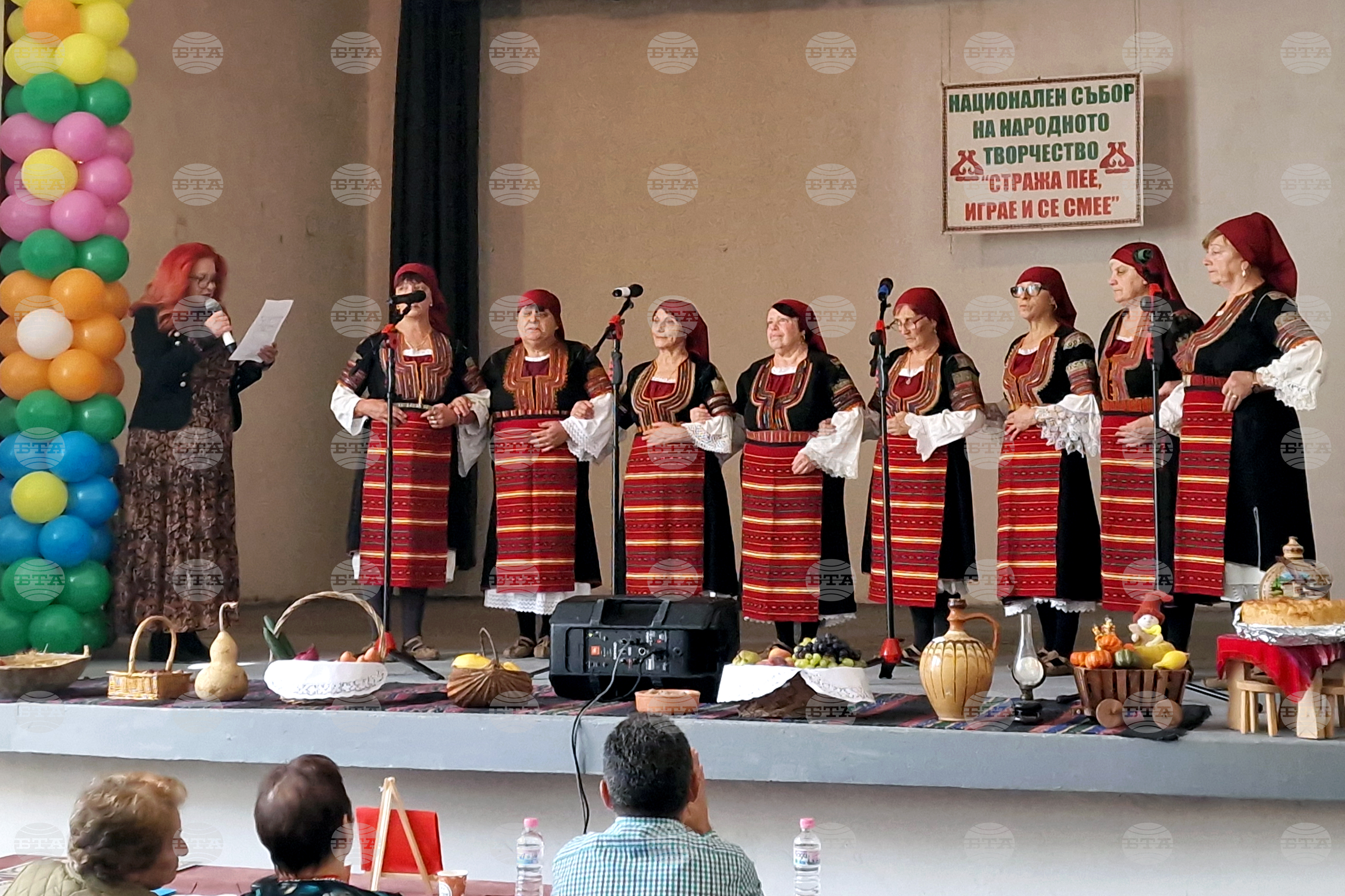 Около 440 самодейци участват в четвъртото издание на събора „Стража пее, играе и се смее“