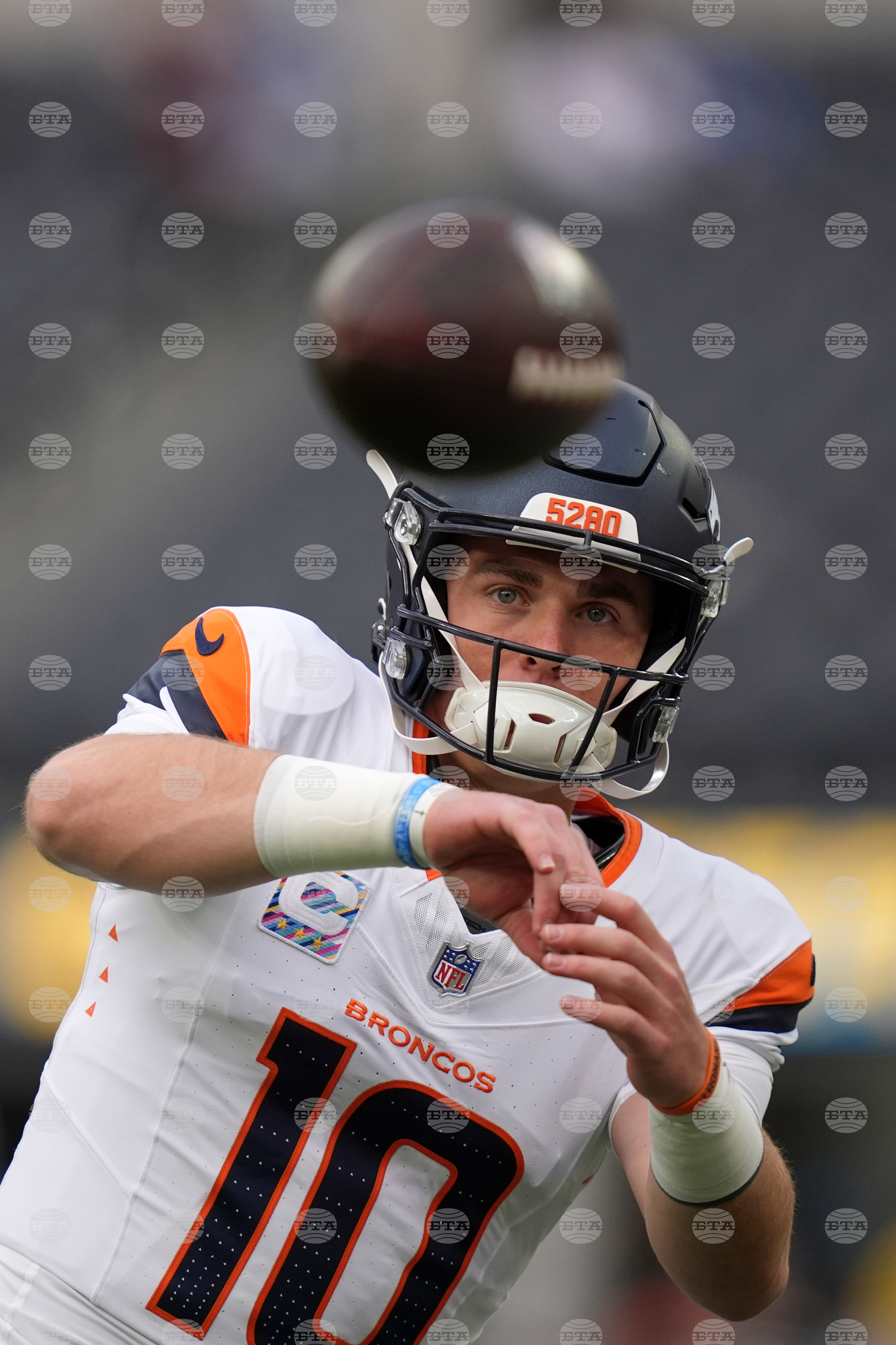 Broncos Chargers Football