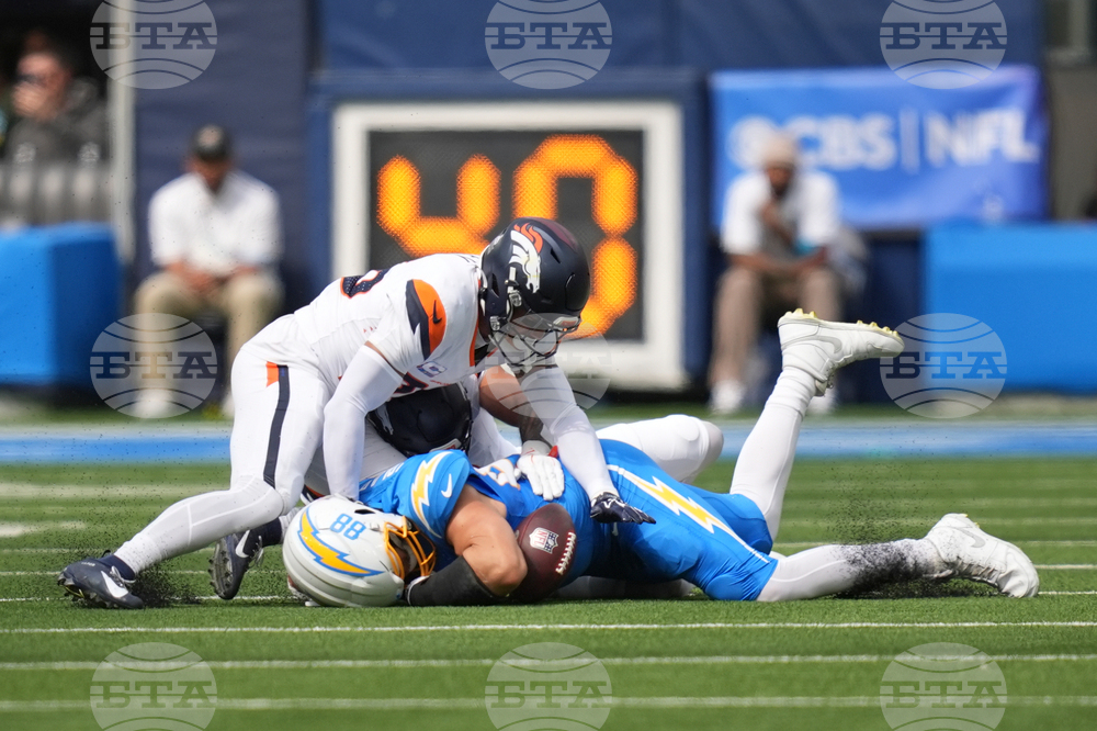 Broncos Chargers Football