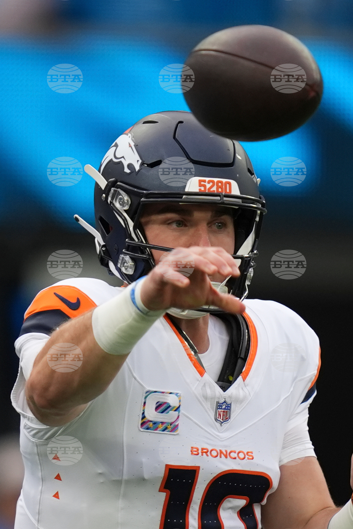 Broncos Chargers Football