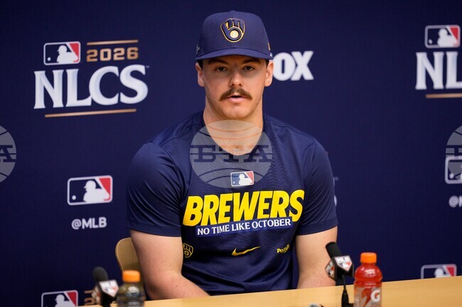 NLCS Dodgers Brewers Baseball