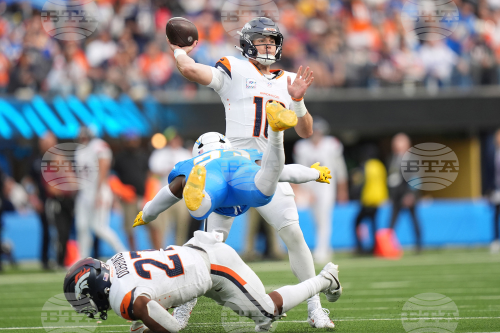 Broncos Chargers Football