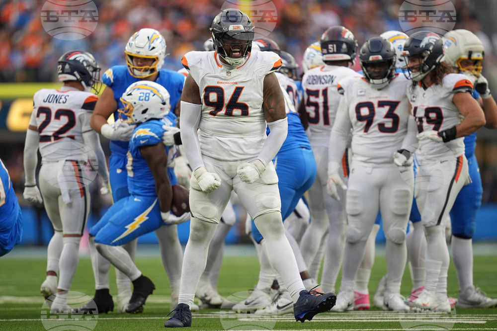 Broncos Chargers Football