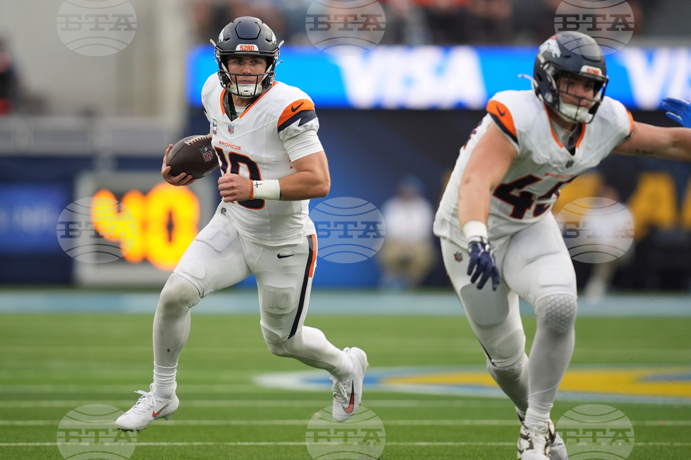Broncos Chargers Football