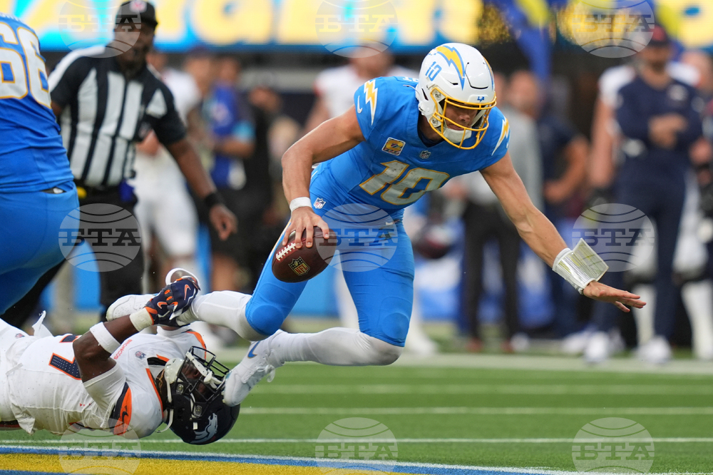 Broncos Chargers Football