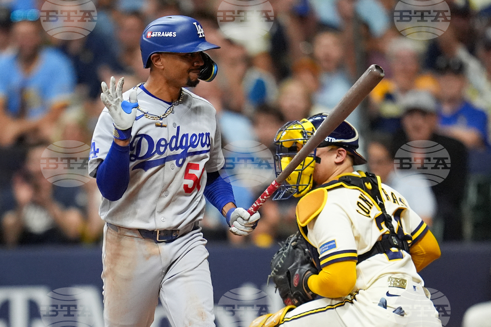 NLCS Dodgers Brewers Baseball