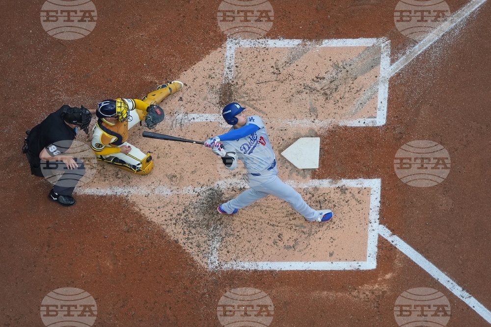 NLCS Dodgers Brewers Baseball
