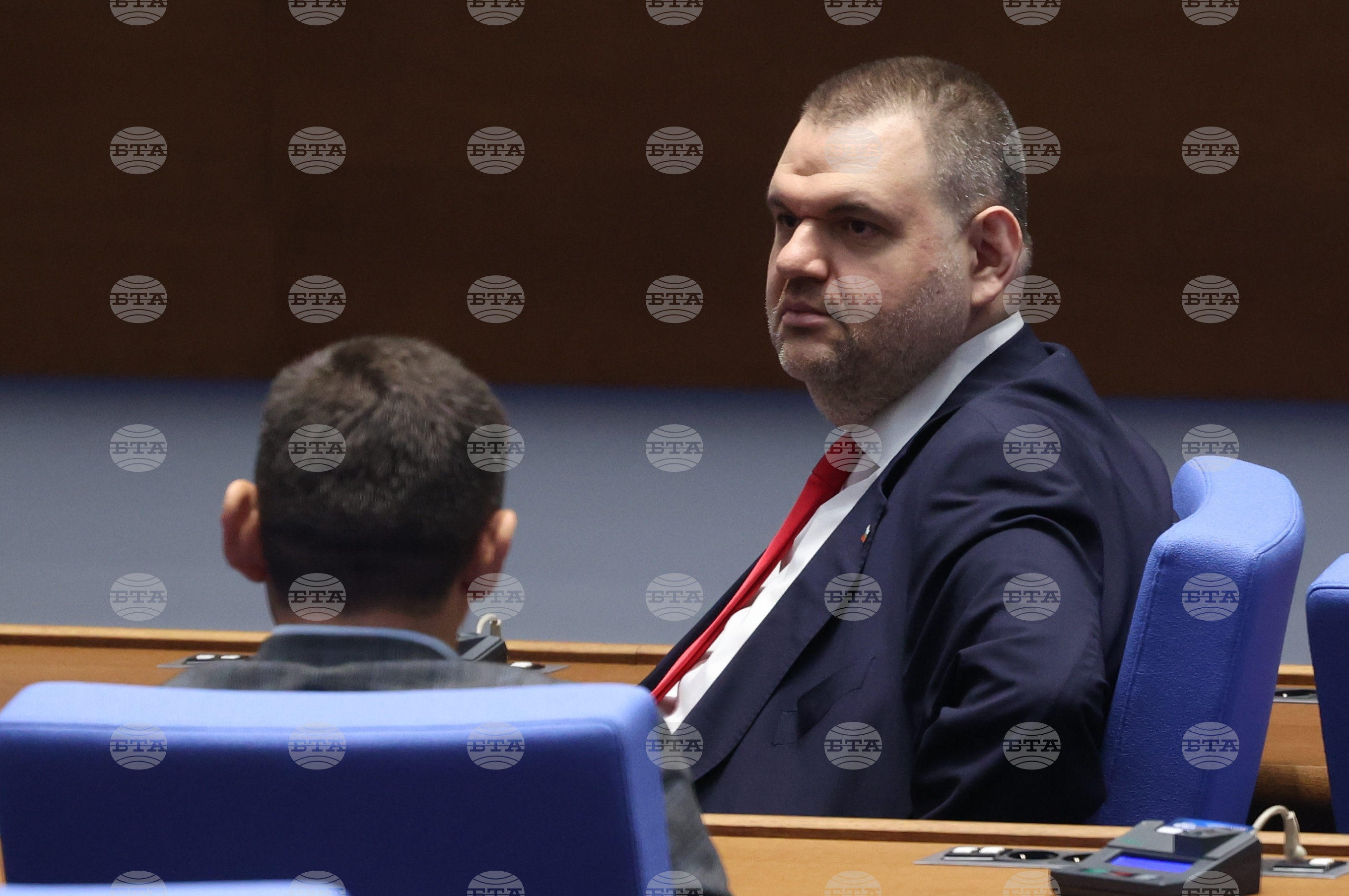Беззъбата позиция на КСНС доведе до това – България нищо не каза и отново се случи, каза Делян Пеевски за новите атаки срещу кораби в Черно море